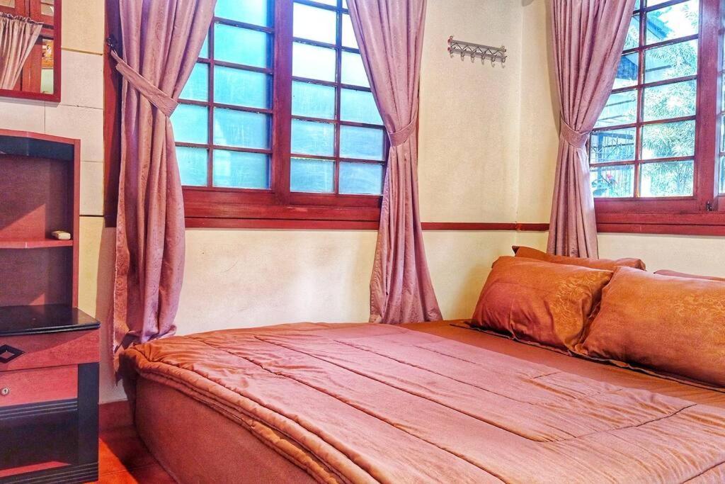 Designer Villa Tokyo Cianjur Kültér fotó
