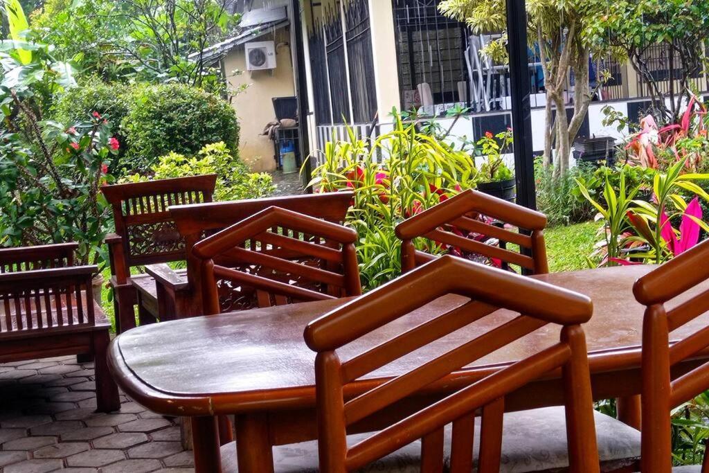 Designer Villa Tokyo Cianjur Kültér fotó